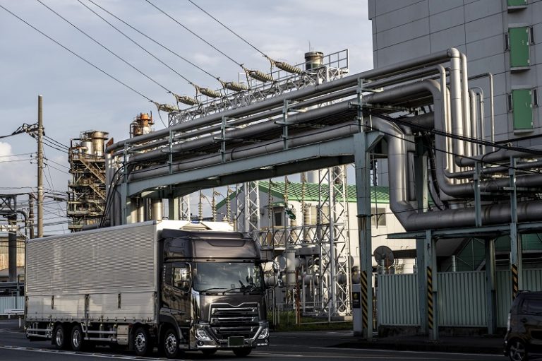 1-pollution-industry-exterior-daylight