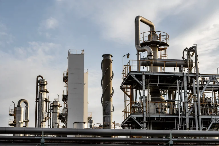1-pollution-industry-exterior-daylight