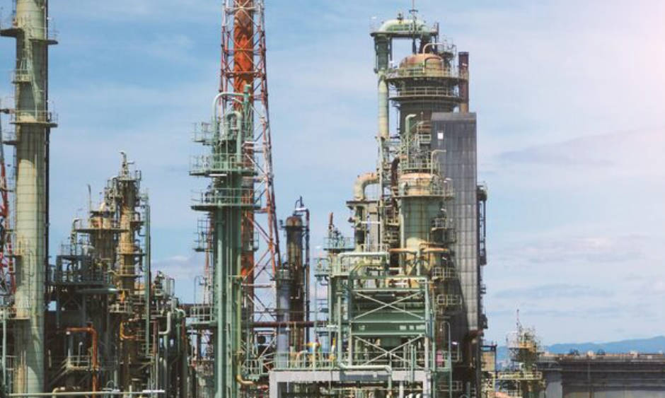 Large-Scale oil refinery